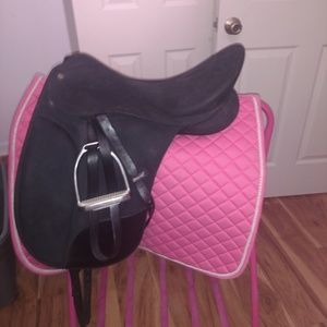 Dressage saddle